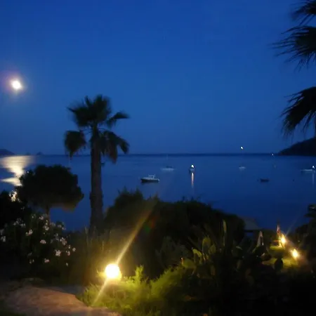 Ξενοδοχείο με διαμερίσματα Casa Del Golfo Lacona